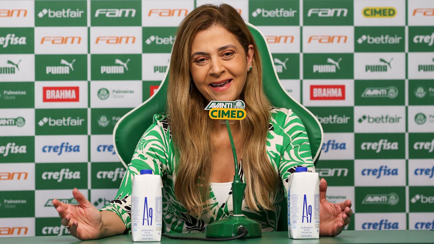 A Leila Autorizou Palmeiras Decide Pagar Bolada Para Assinar