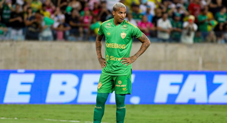 Deyverson Surpreende Palmeiras Para Assinar Rival Do Brasileir O De