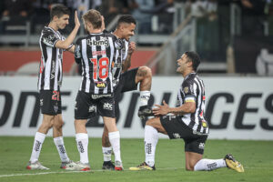 Galo Palmeiras Alvo