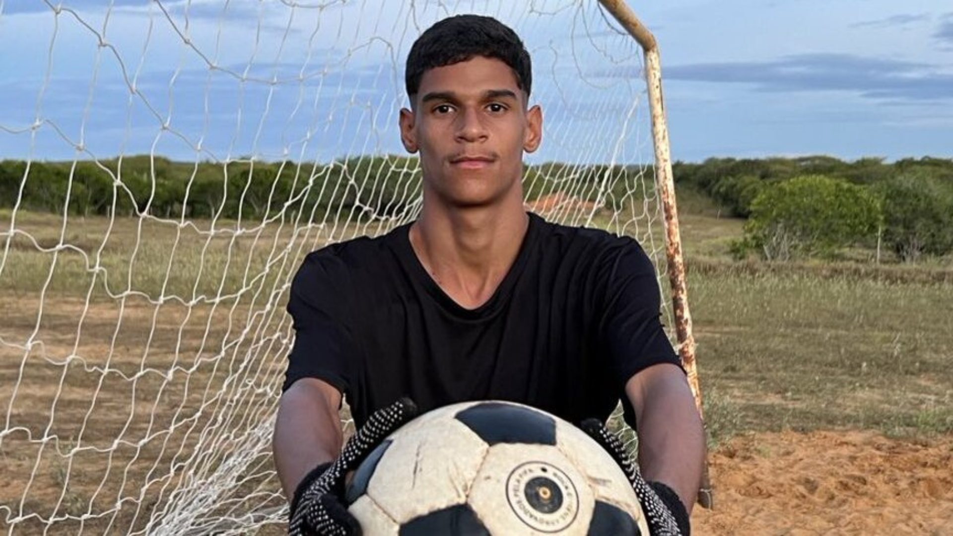 Luva de Pedreiro acerta com time de futebol 7 do Grêmio, grêmio