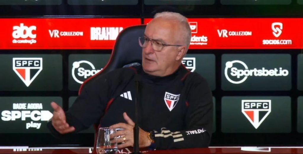 “Quando sai de lá…” Dorival Jr. cita Palmeiras em apresentação no SP e agita web