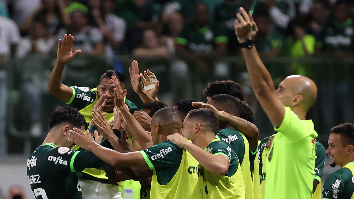 Palmeiras empata com o Cruzeiro e conquista o Brasileirão