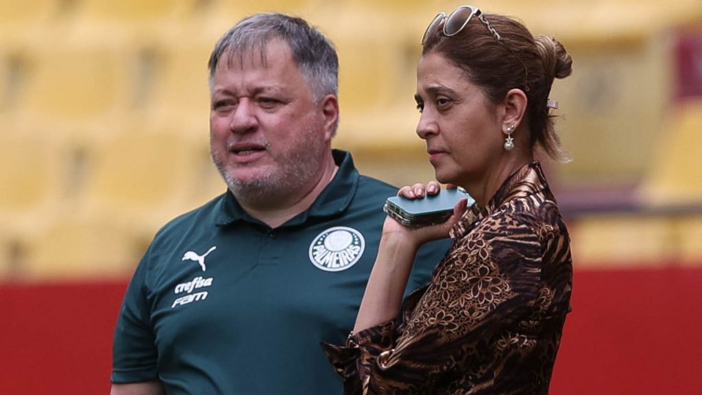 Anderson Barros, gerente de futebol do Palmeiras, e Leila Pereira, presidente do clube - Foto: Cesar Greco/SEP