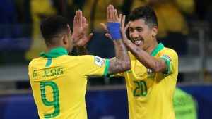 Firmino e Gabriel Jesus. Foto: Rodolfo Buhrer