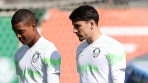 Palmeiras aceita vender lateral na mira do Chelsea: "R$ 80 milhões"