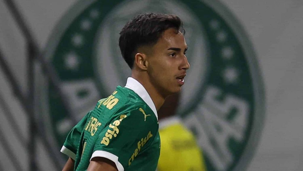 Vitor Reis no Arsenal. Foto: Cesar Greco/Palmeiras