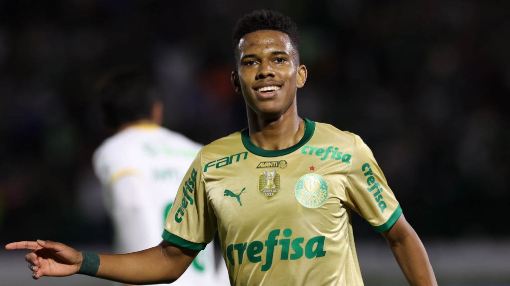 Estêvão, do Palmeiras