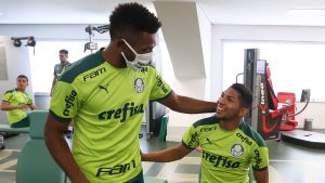 Após título, Botafogo busca contratação de atacante dispensado no Palmeiras