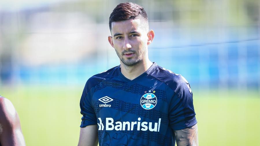 Mathias Villasanti pode ser comprado pelo Palmeiras. Foto: Lucas Uebel/Grêmio FBPA