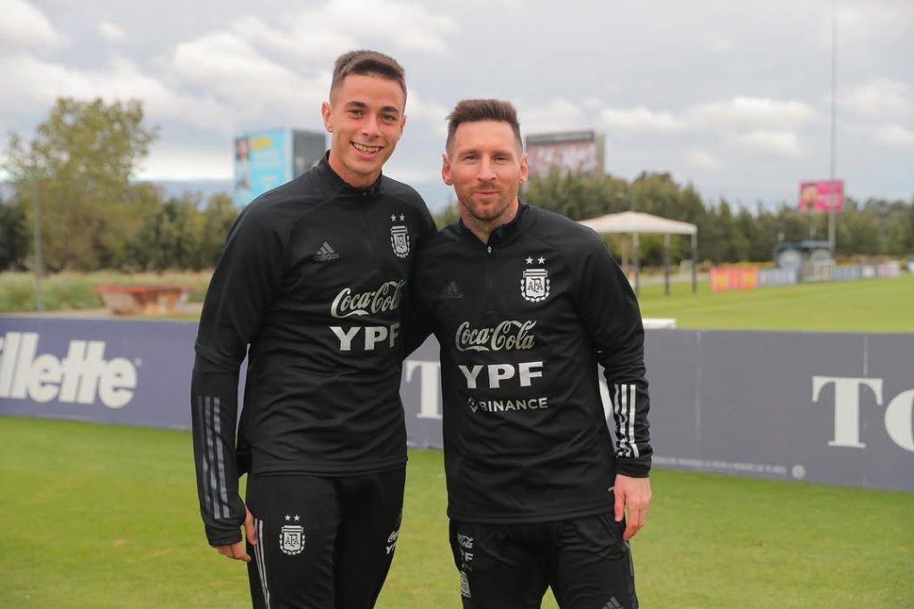 Valentín Gómez e Messi. Reprodução Instagram
