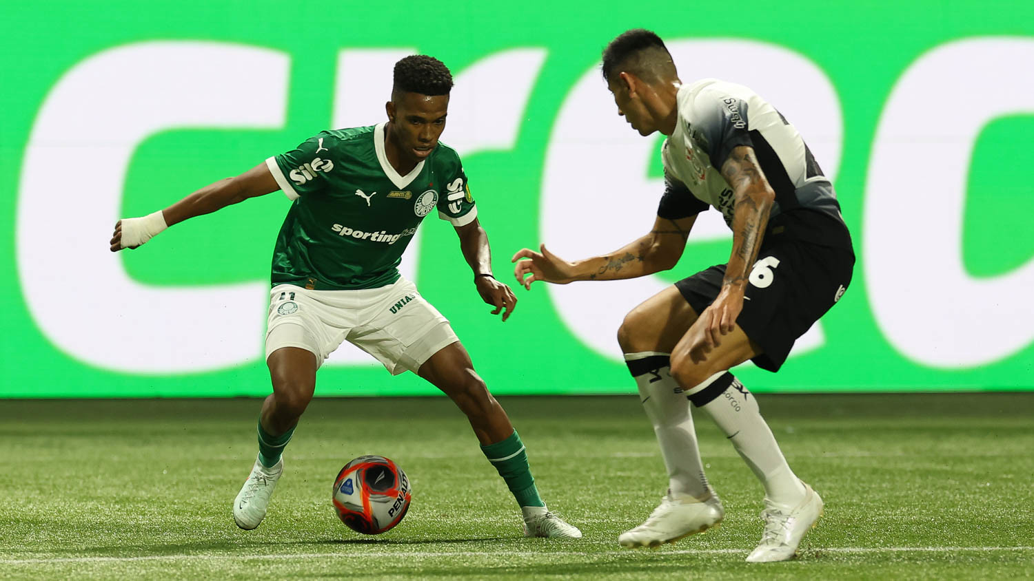 Match de football entre Palmeiras et Sporting Cristal