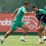 Flaco López e Vitor Roque. Foto: Cesar Greco/Palmeiras